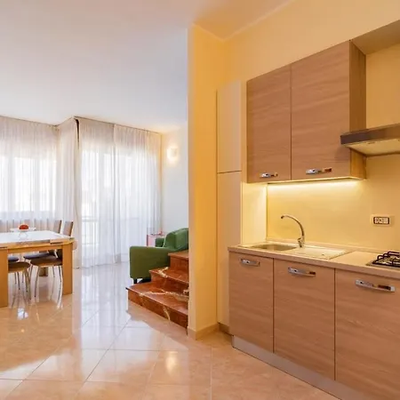 Bilocale, Via Udine 11 F, 